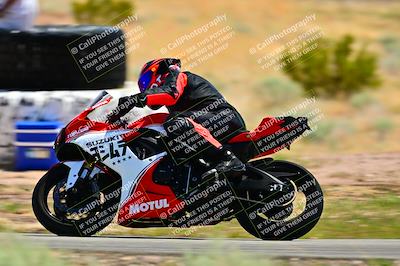 media/Apr-13-2025-TrackXperience (Sun) [[fb1ef998a6]]/Level 2 (Intermediate)/Turn 2 (Session 5)/